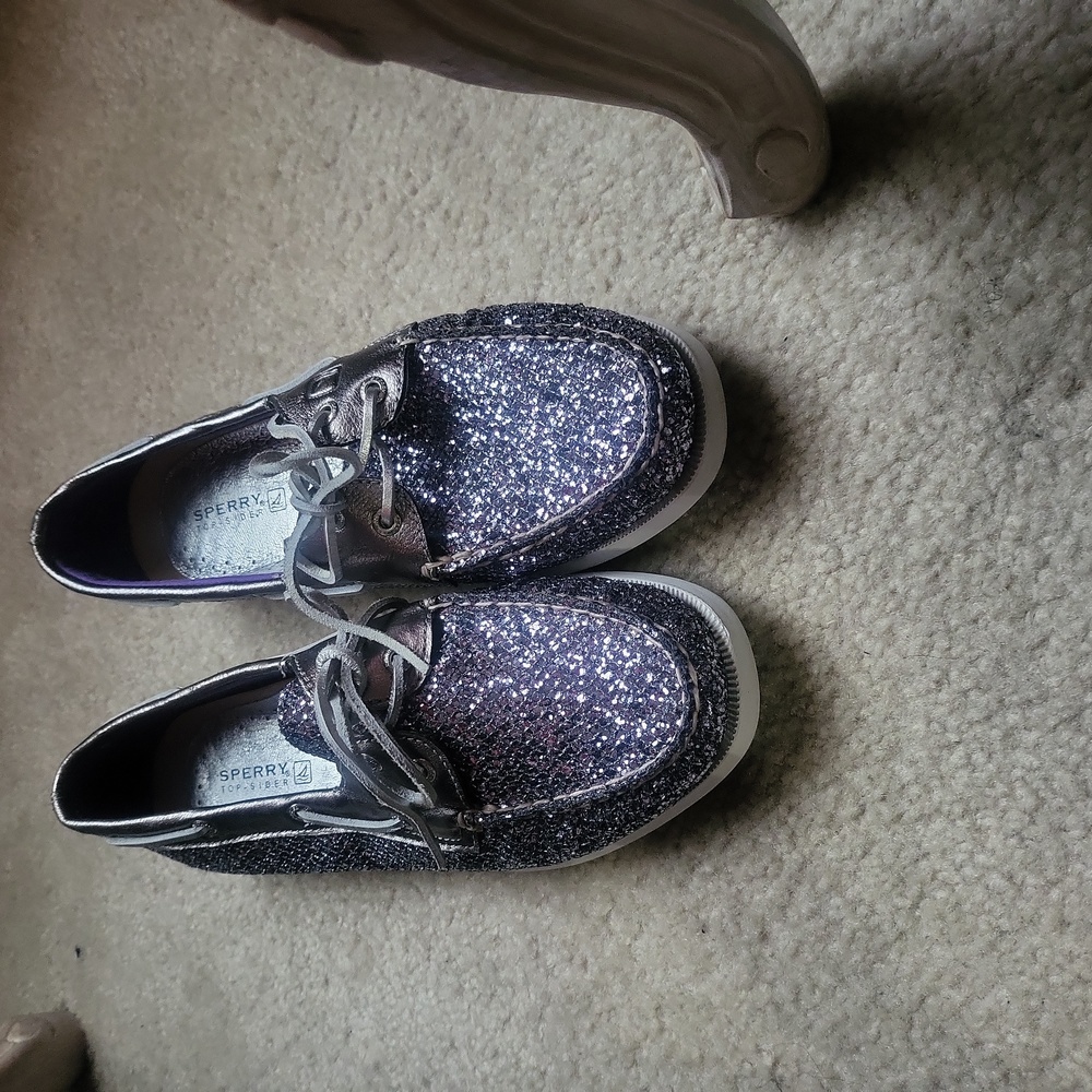 Sperry Top Sider size 9 shoe new never worn.